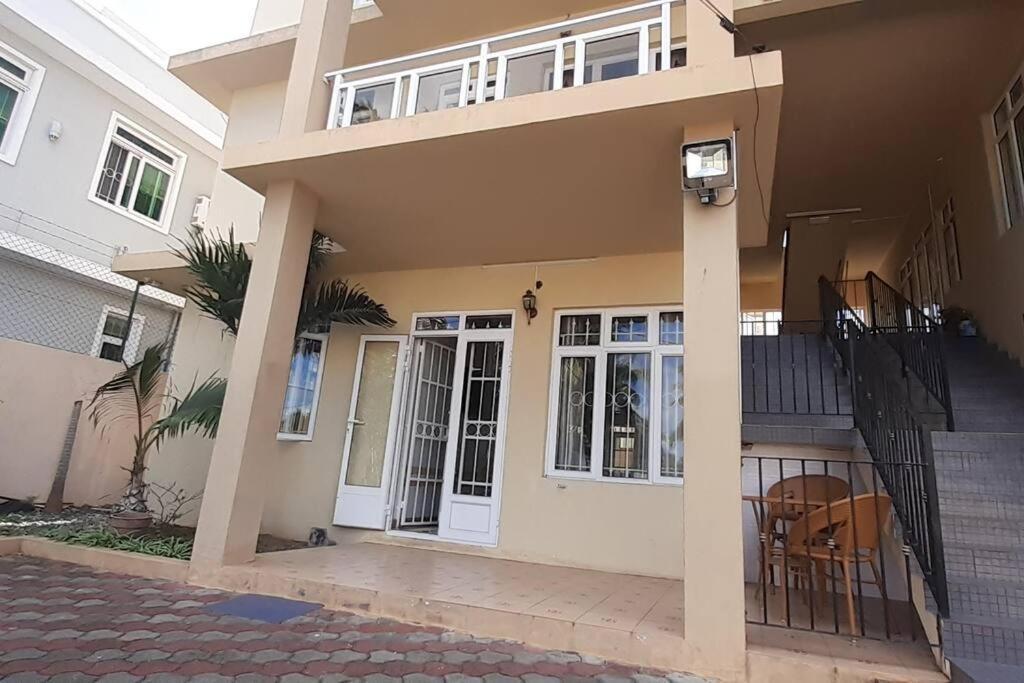 Ground Floor Lovely Two Bedrooms Apartment Flic-en-Flacq Exterior foto